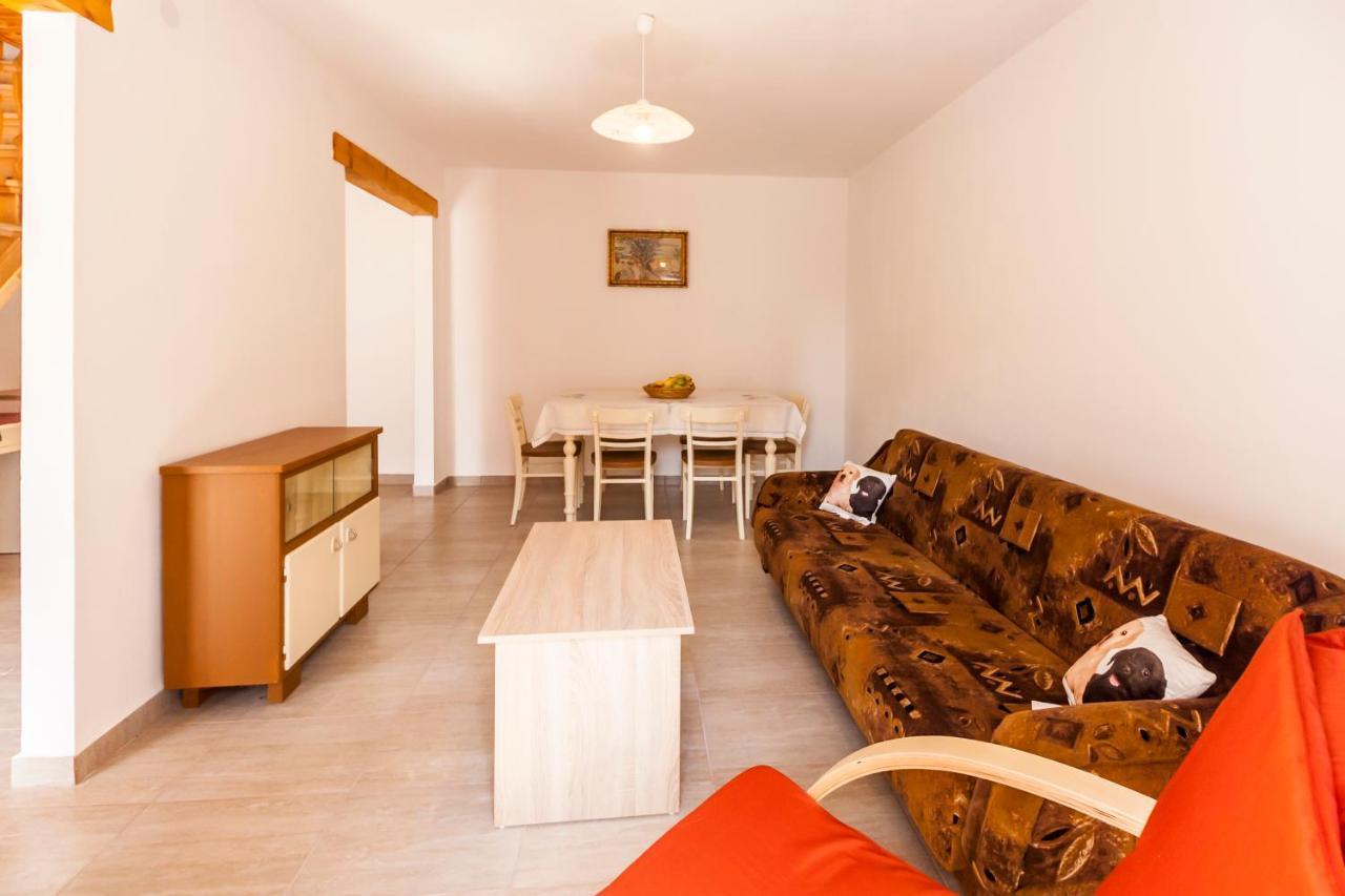 House Krizanic In Marcana, Istria, With 2 Apartments, Total 9 Guests 외부 사진