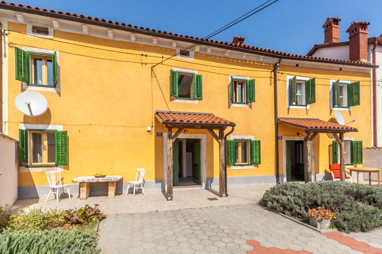 House Krizanic In Marcana, Istria, With 2 Apartments, Total 9 Guests 외부 사진