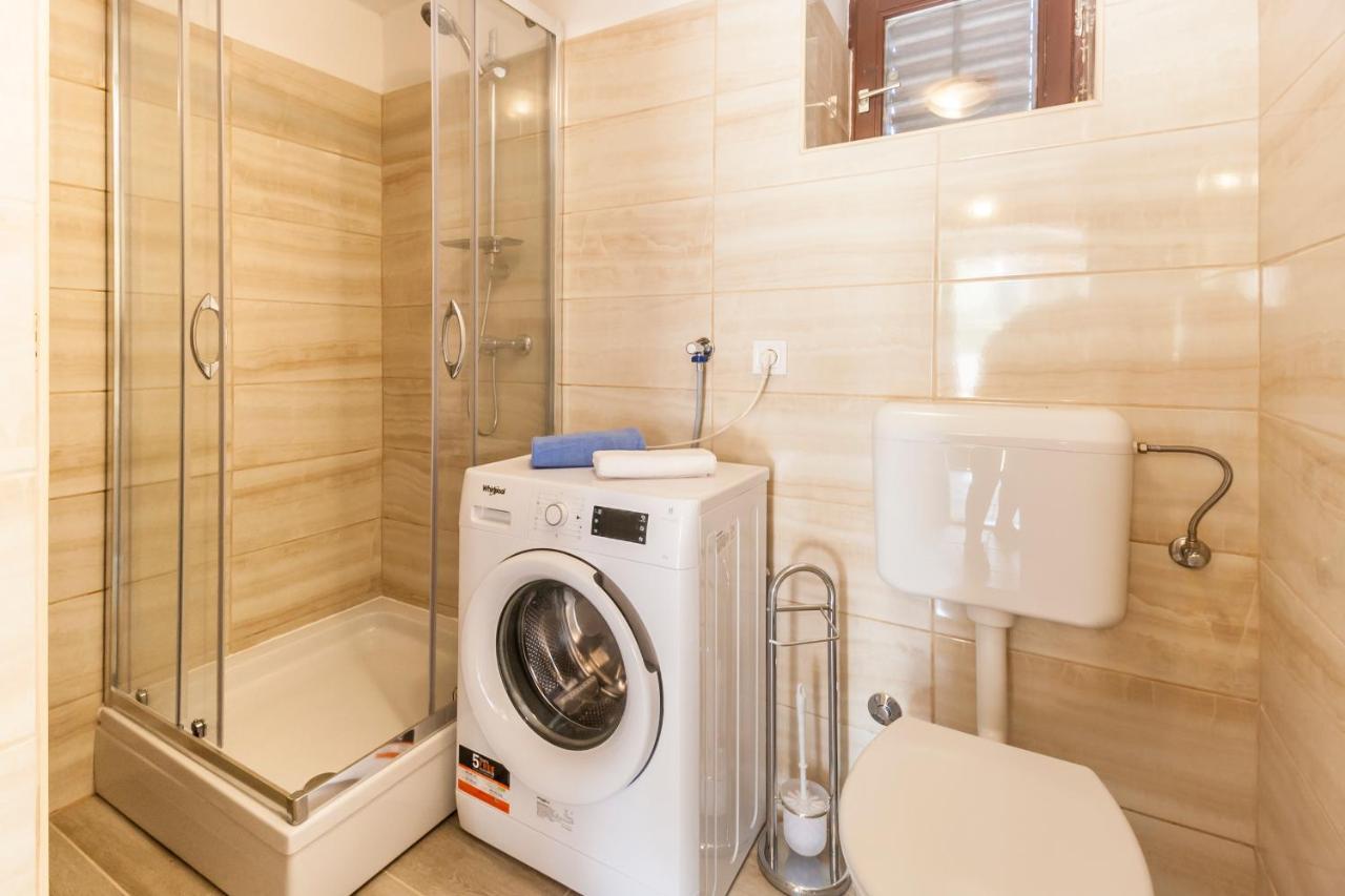 House Krizanic In Marcana, Istria, With 2 Apartments, Total 9 Guests 외부 사진