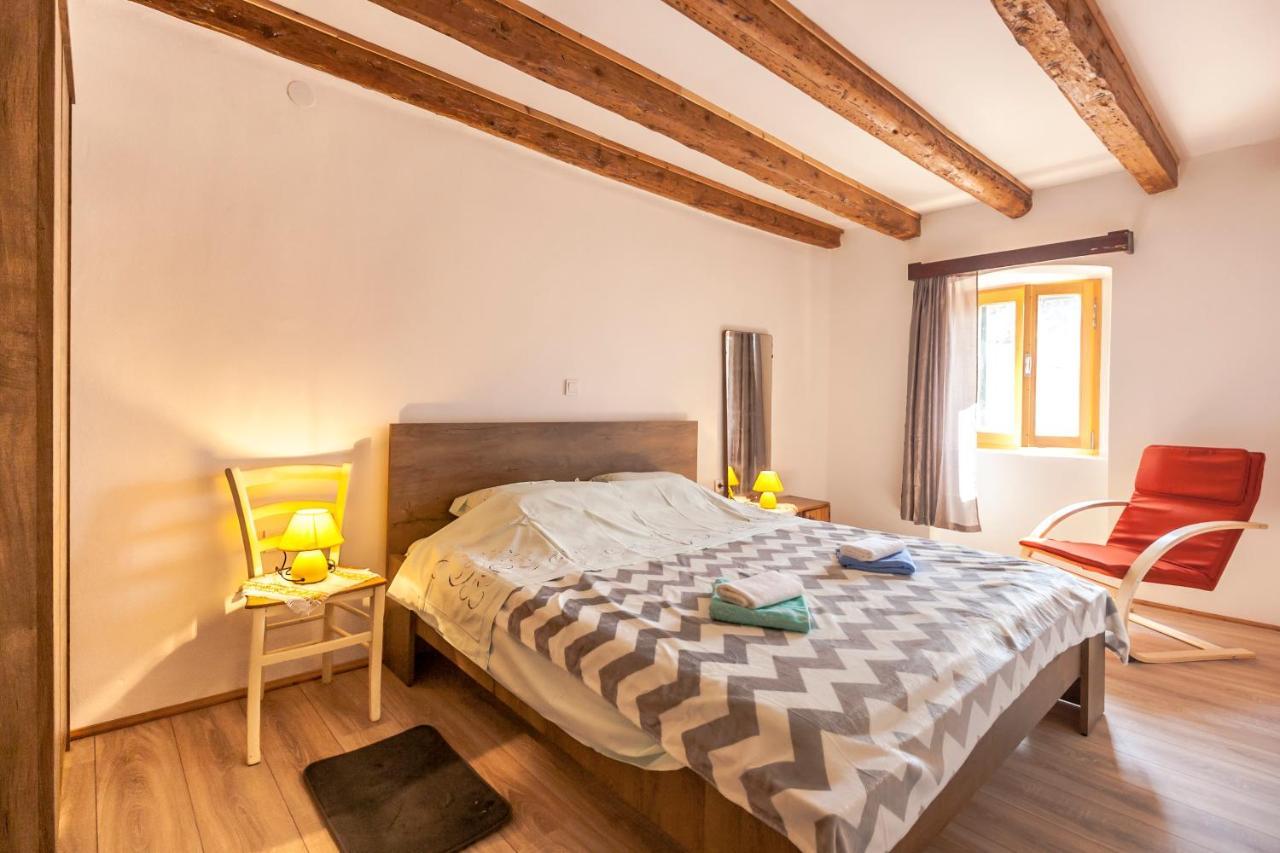 House Krizanic In Marcana, Istria, With 2 Apartments, Total 9 Guests 외부 사진