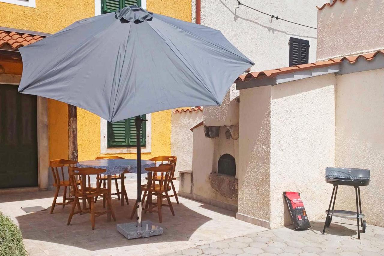 House Krizanic In Marcana, Istria, With 2 Apartments, Total 9 Guests 외부 사진