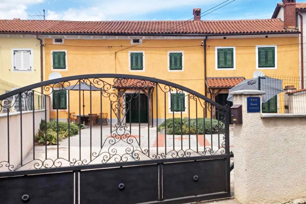 House Krizanic In Marcana, Istria, With 2 Apartments, Total 9 Guests 외부 사진